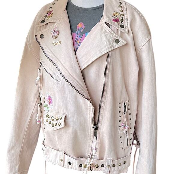 Women Reworked blush denim Custom Free People Motto jacket gold brass tone studs - Picture 3 of 16